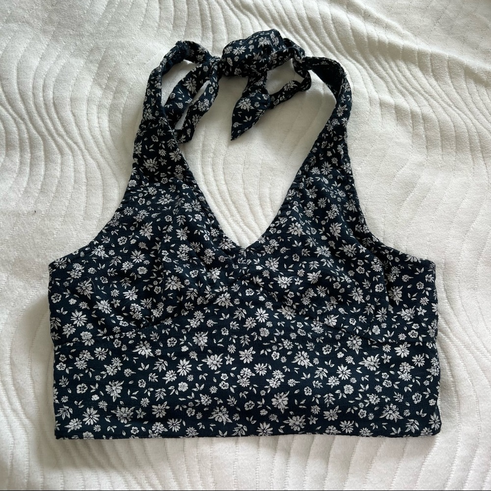 American Eagle Floral Cropped Halter Top